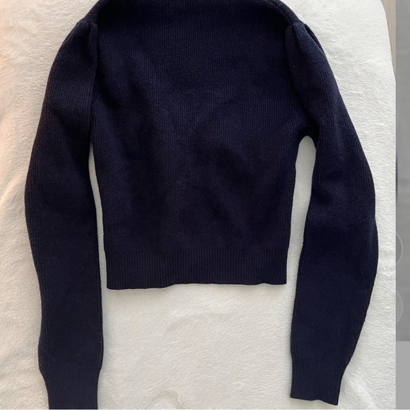 Navy heart neckline ruched bust crop top sweater - Picture 2 of 3